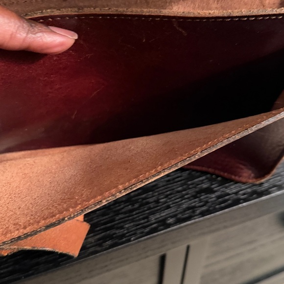 Elegant Brown Leather Women's Bag Used - Picture 5 of 9